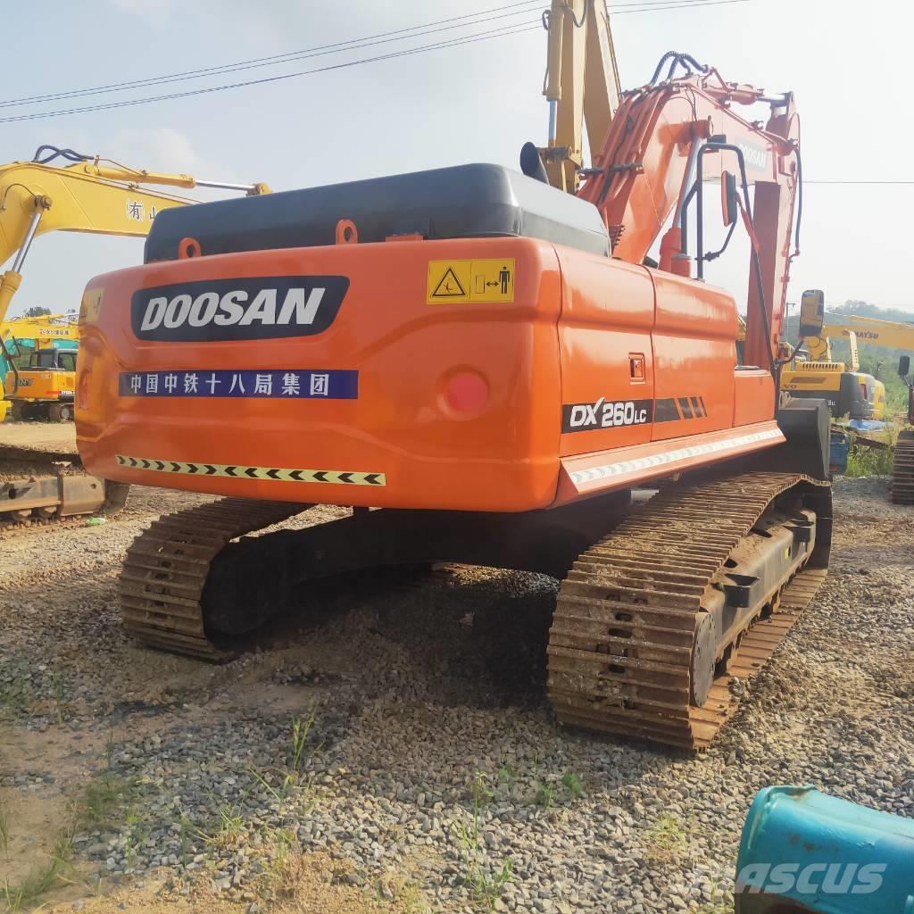 Doosan DX260LC Excavadoras sobre orugas