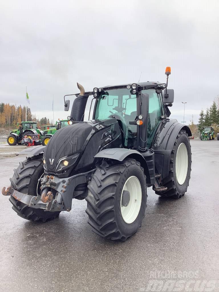 Valtra T 174 Tractores