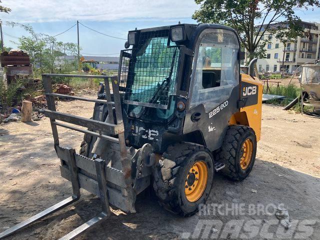 JCB 225 Minicargadoras