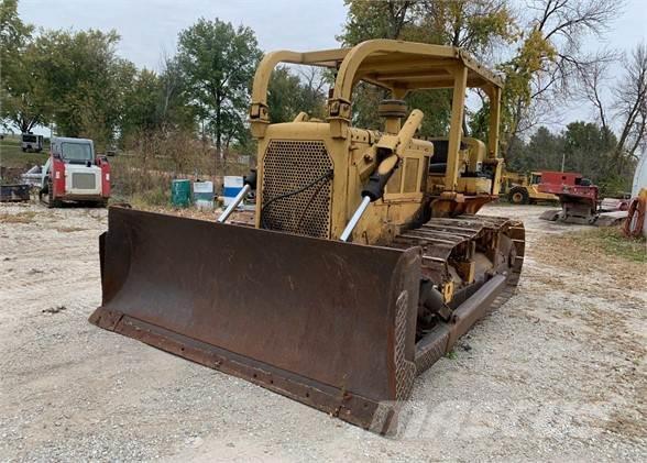 CAT D6C Buldozer sobre oruga