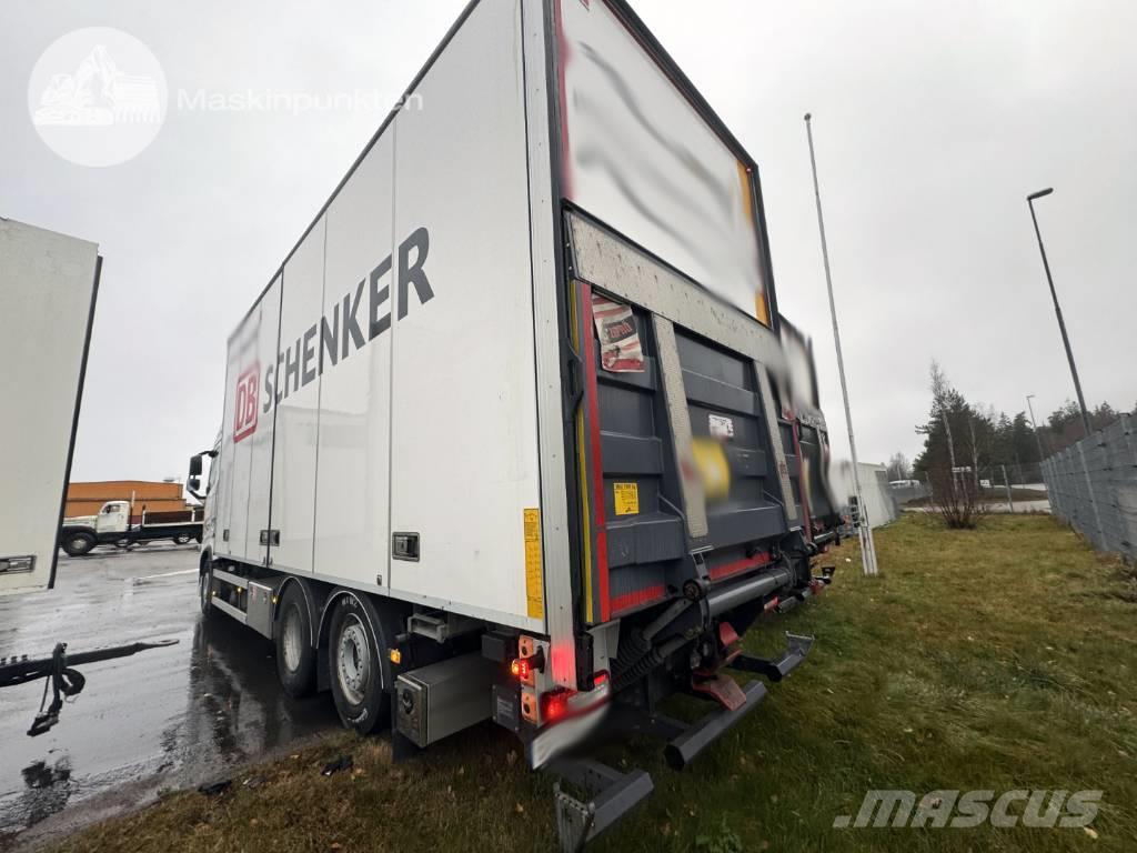 Volvo FH 500 Camiones con caja de remolque