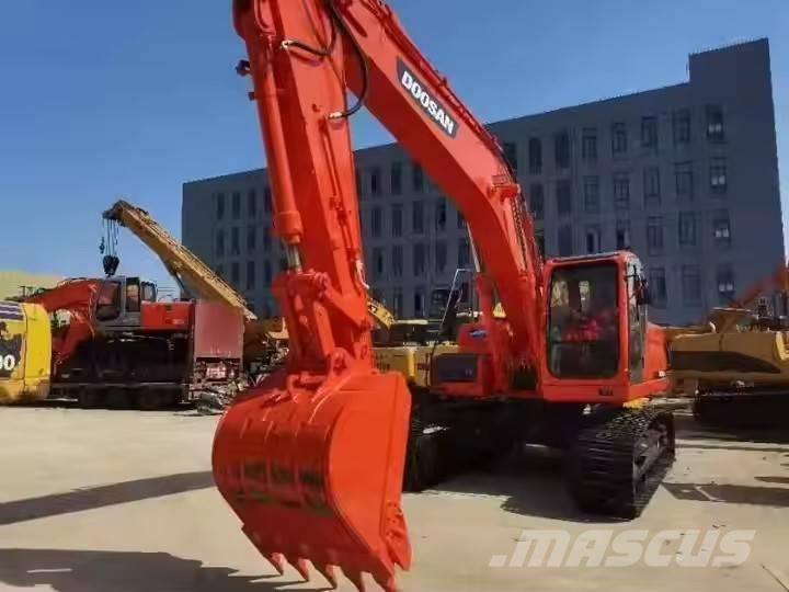 Doosan DX225LC Excavadoras sobre orugas