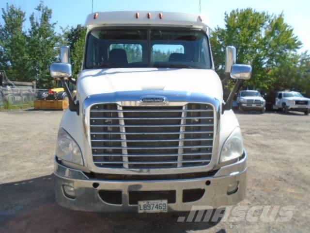 Freightliner Cascadia 113 Camiones tractor