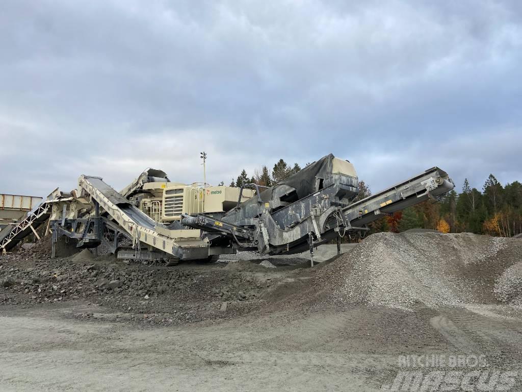 Metso LT300HPS Trituradoras móviles