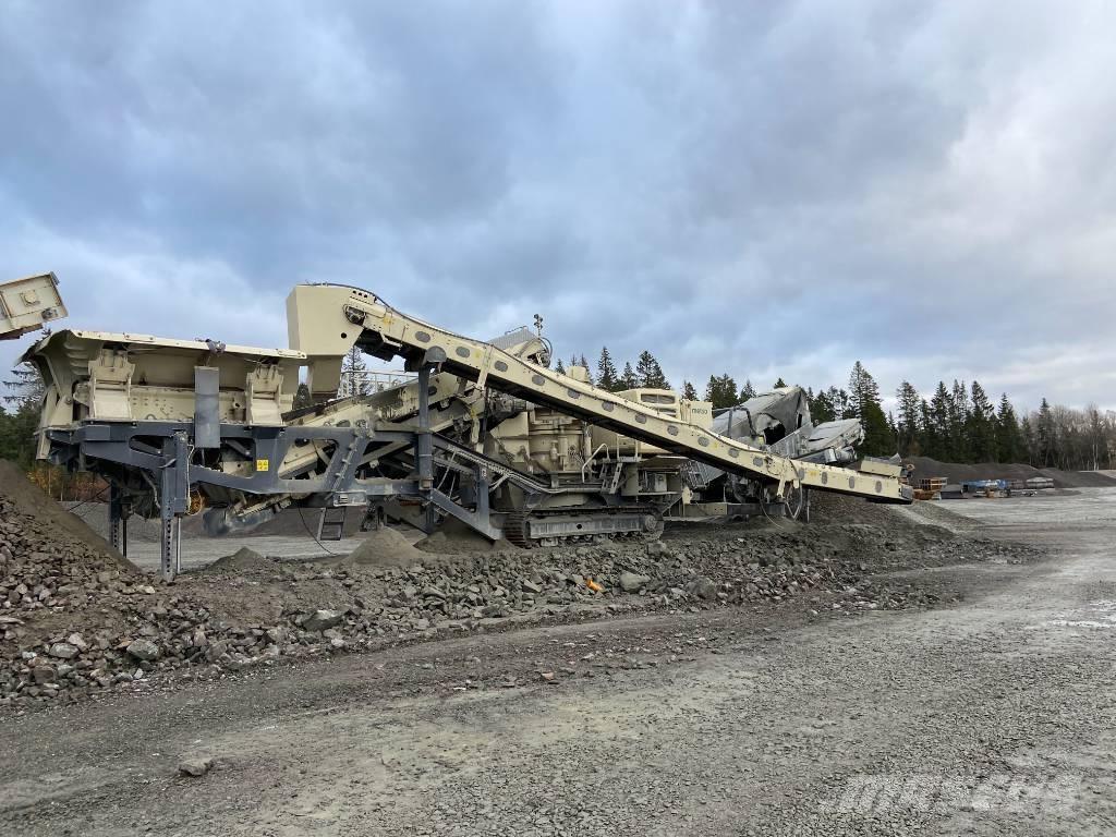 Metso LT300HPS Trituradoras móviles