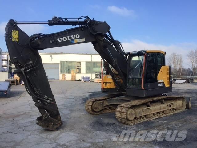 Volvo ECR 235EL Excavadoras sobre orugas