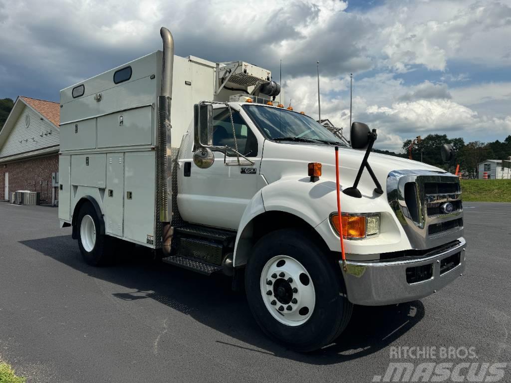 Ford F 650 Caja abierta/laterales abatibles