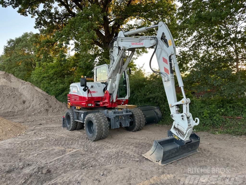 Takeuchi TB295W Excavadoras de ruedas