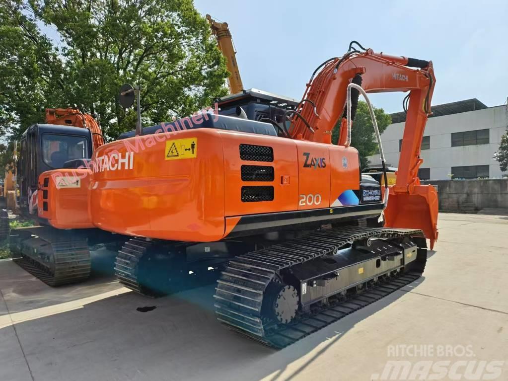 Hitachi ZX 200 Excavadoras sobre orugas