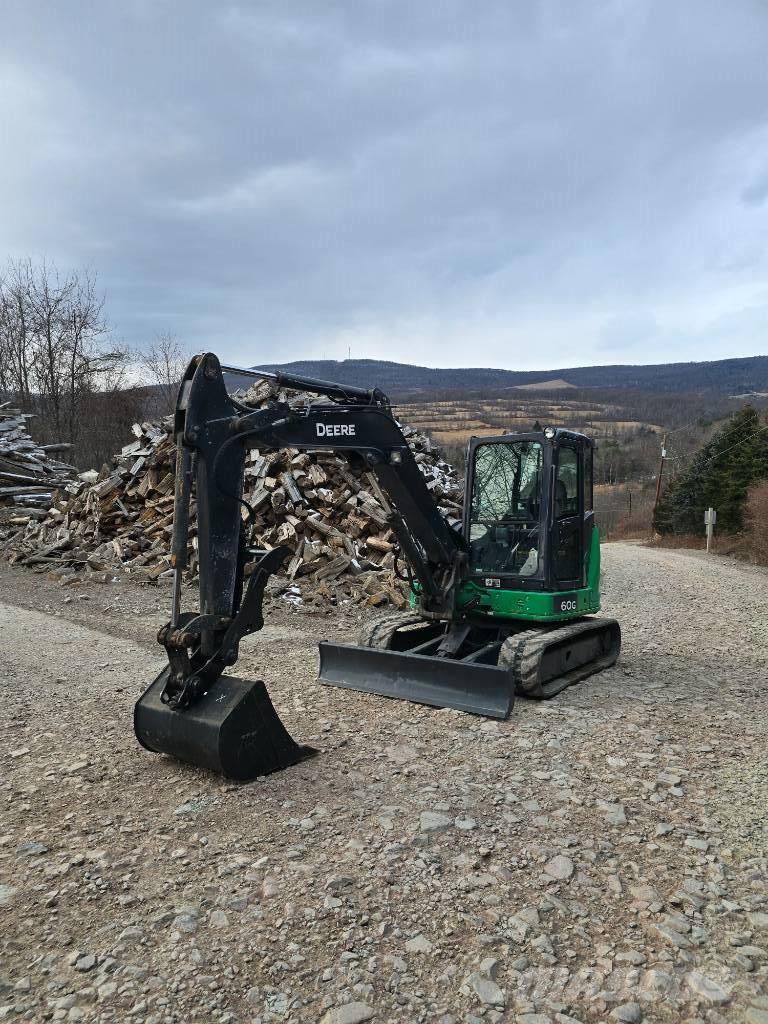 DEERE 60G Miniexcavadoras