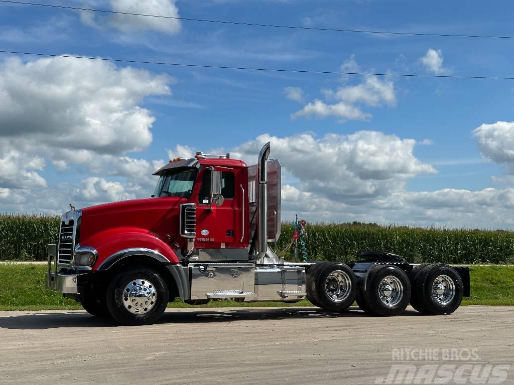 Mack Titan Camiones tractor