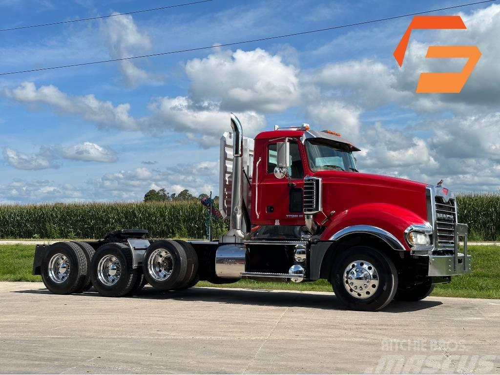 Mack Titan Camiones tractor