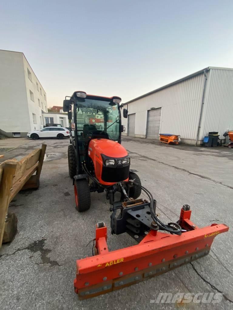 Kubota STW 34 Tractores compactos