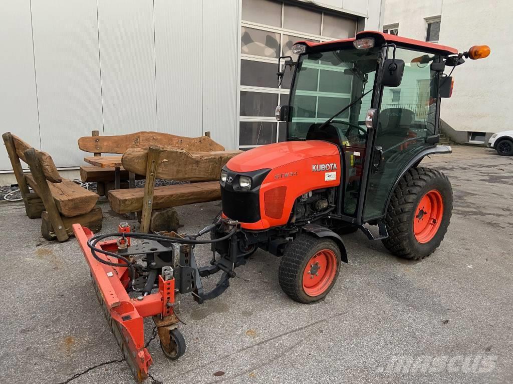 Kubota STW 34 Tractores compactos