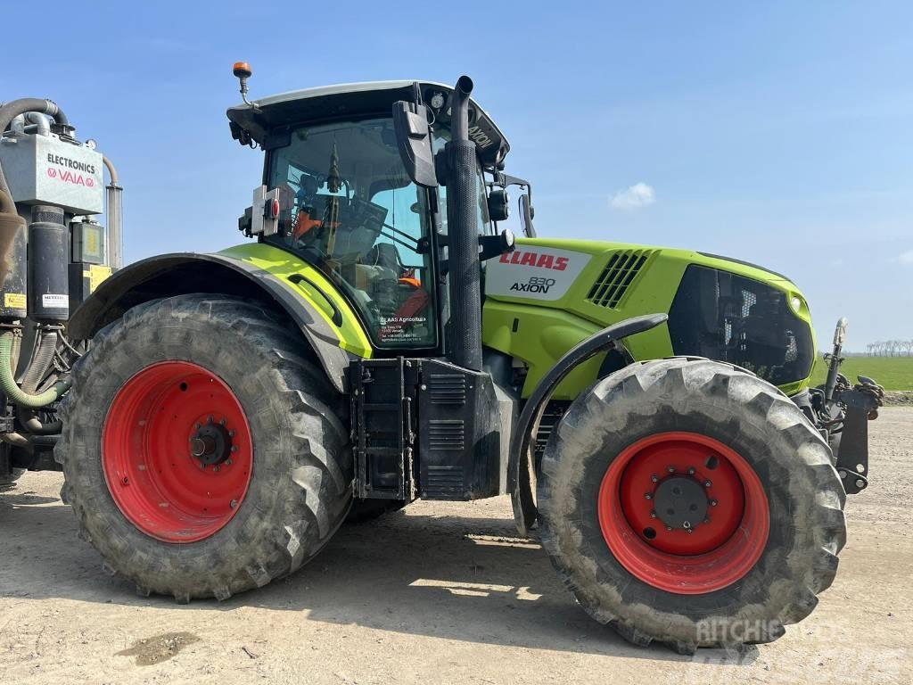 CLAAS Axion 830 Tractores