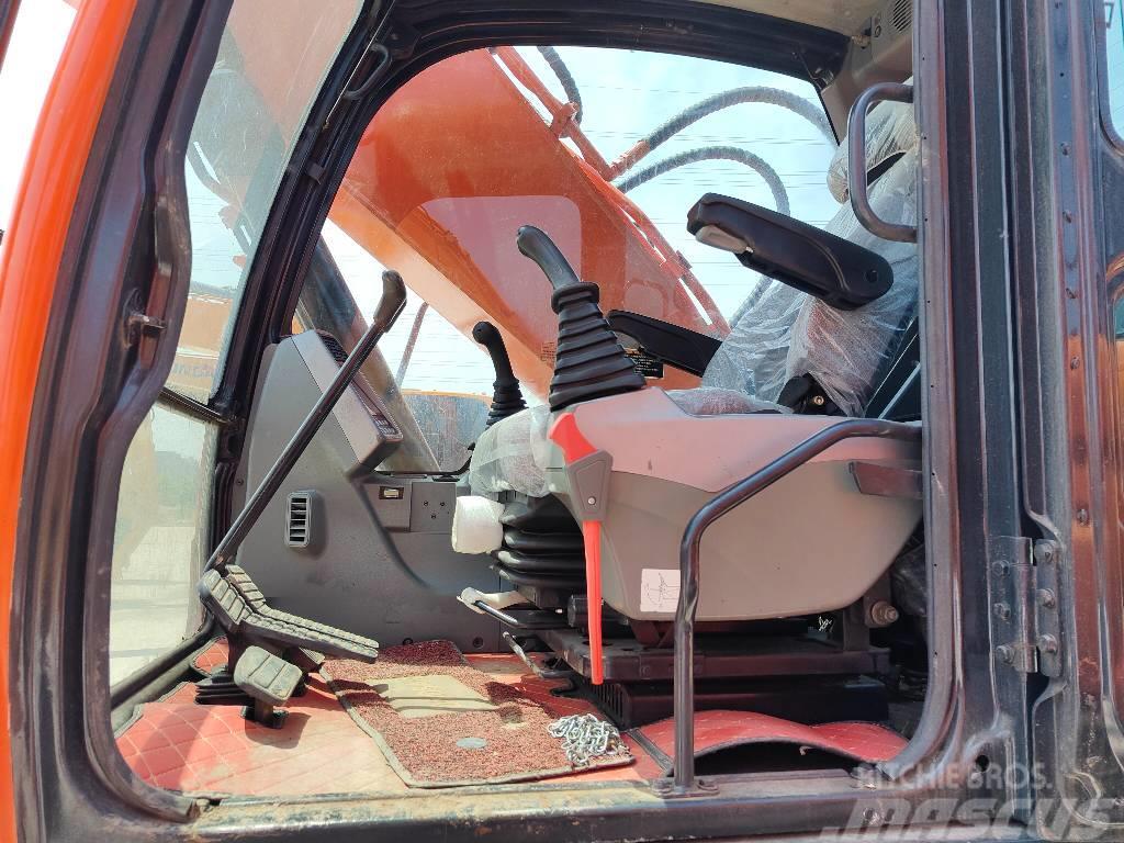 Doosan DX 225 Excavadoras sobre orugas