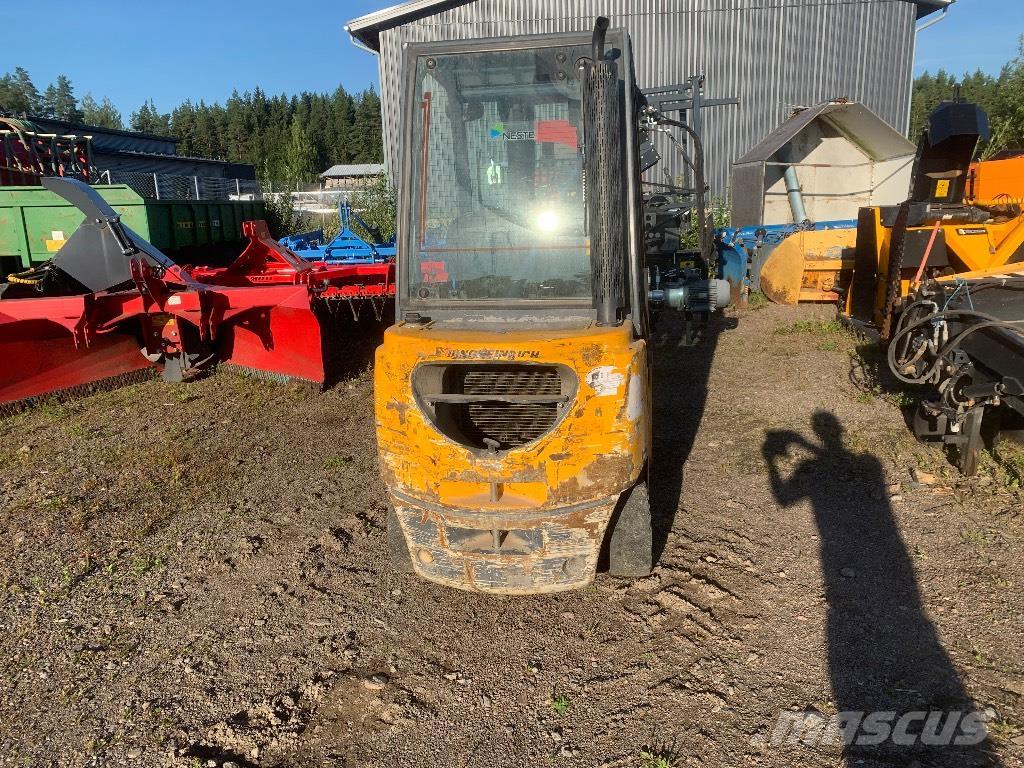 Jungheinrich DFG 320 Camiones diesel