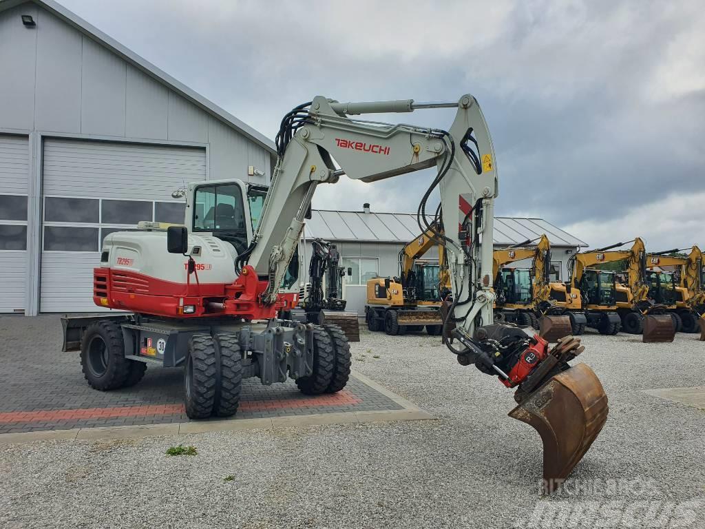 Takeuchi TB295W Excavadoras de ruedas