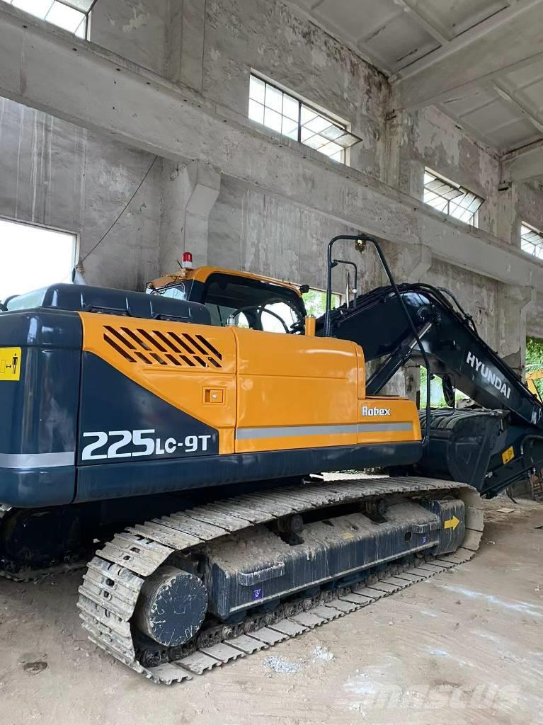 Hyundai 225LC-9 Excavadoras sobre orugas