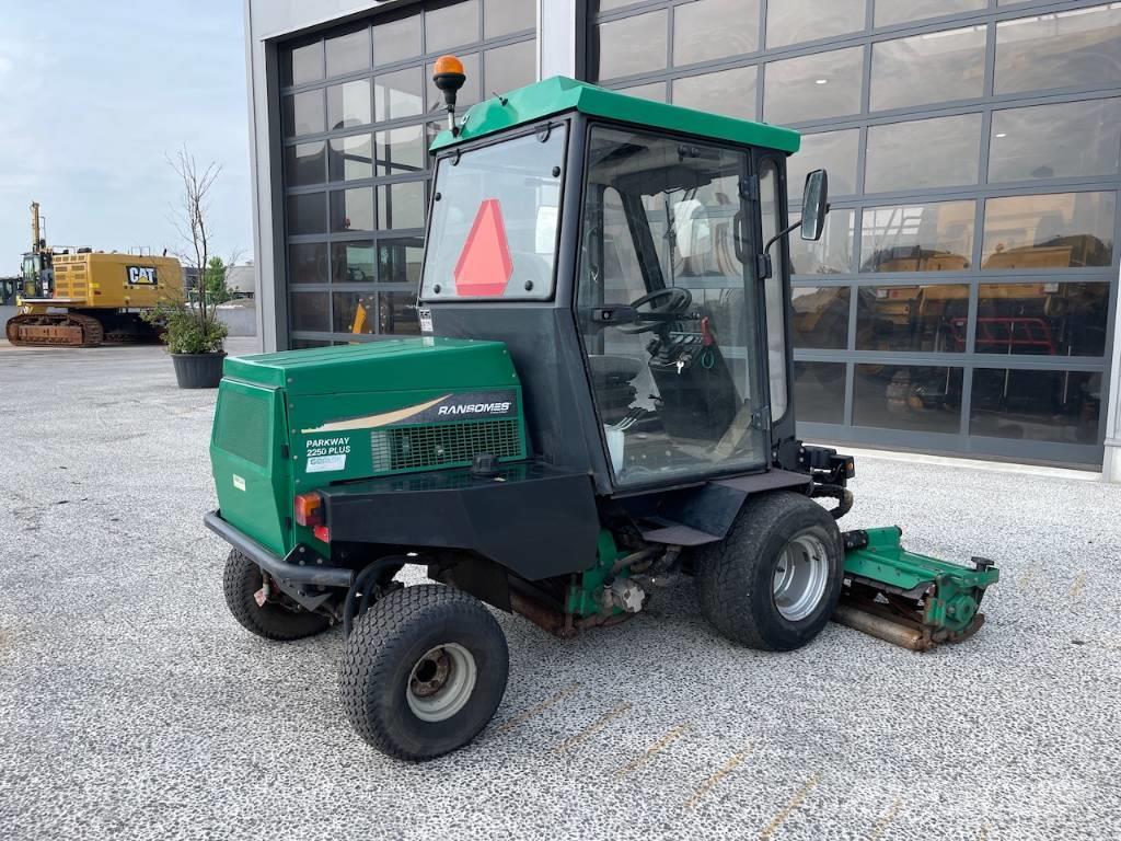 Ransomes Parkway 2250Plus Tractores corta-césped