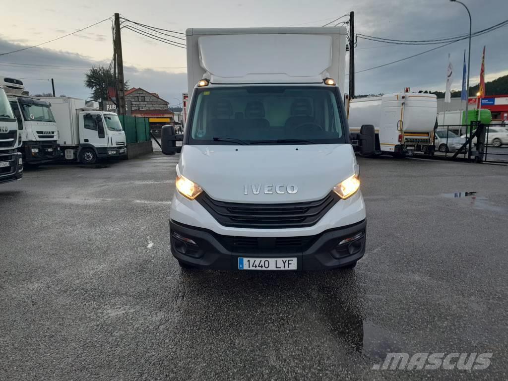 Iveco 35C16 Camiones con caja de remolque