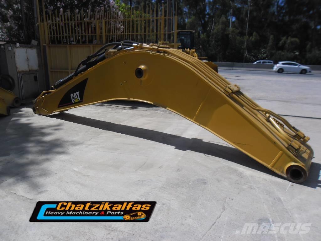 CAT BOOM 330C Plataformas y cucharones