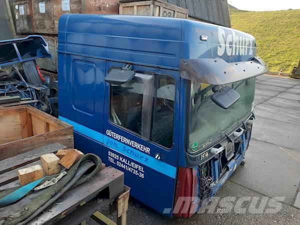 DAF SPACECAB Cabinas