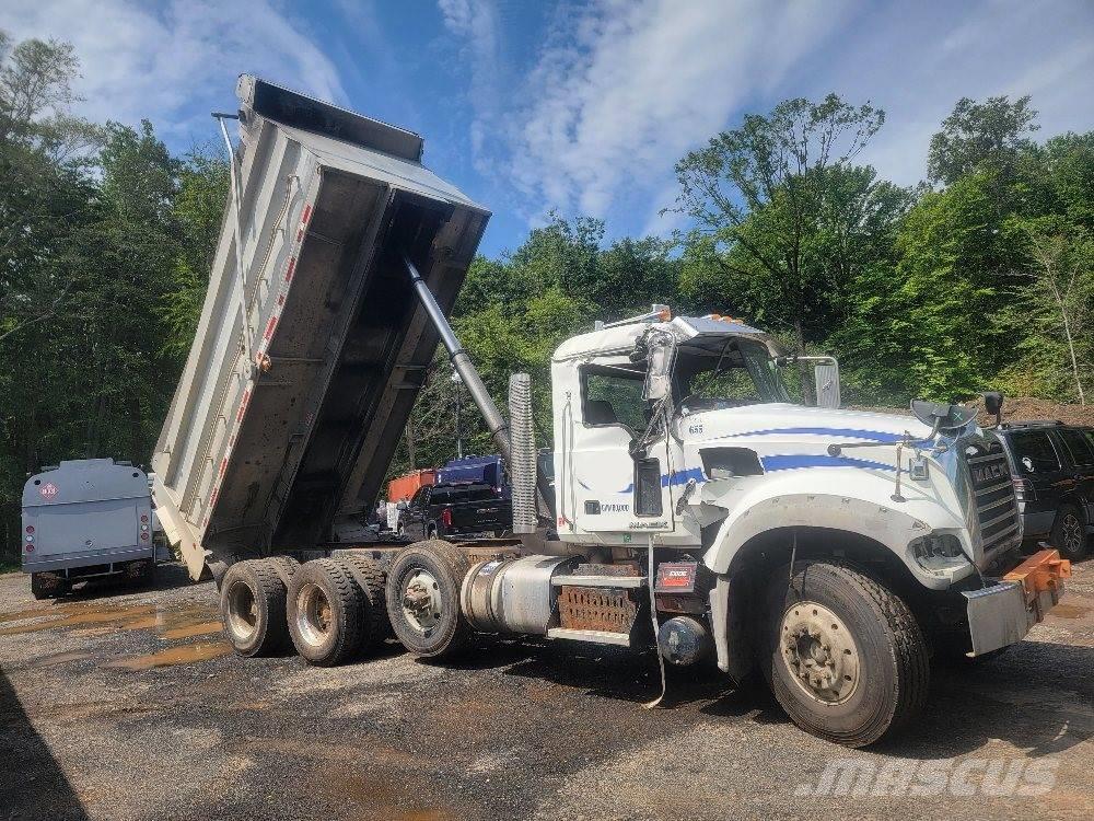 Mack 713GU Bañeras basculantes usadas