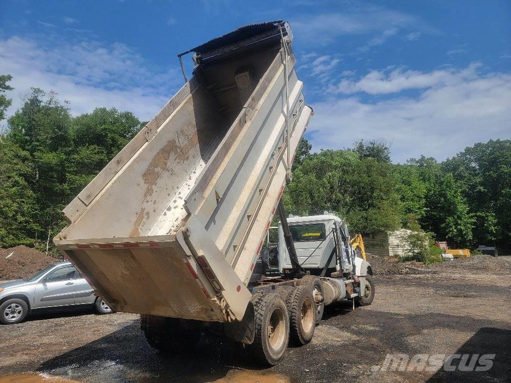 Mack 713GU Bañeras basculantes usadas