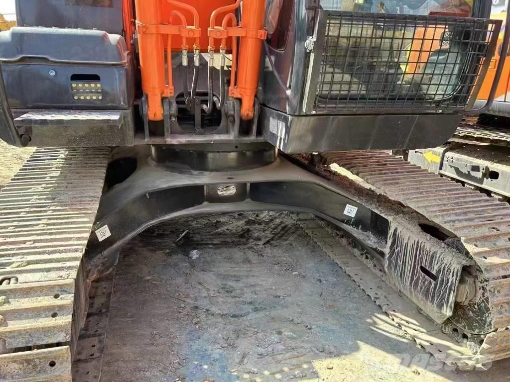 Hitachi ZX 130 Excavadoras sobre orugas