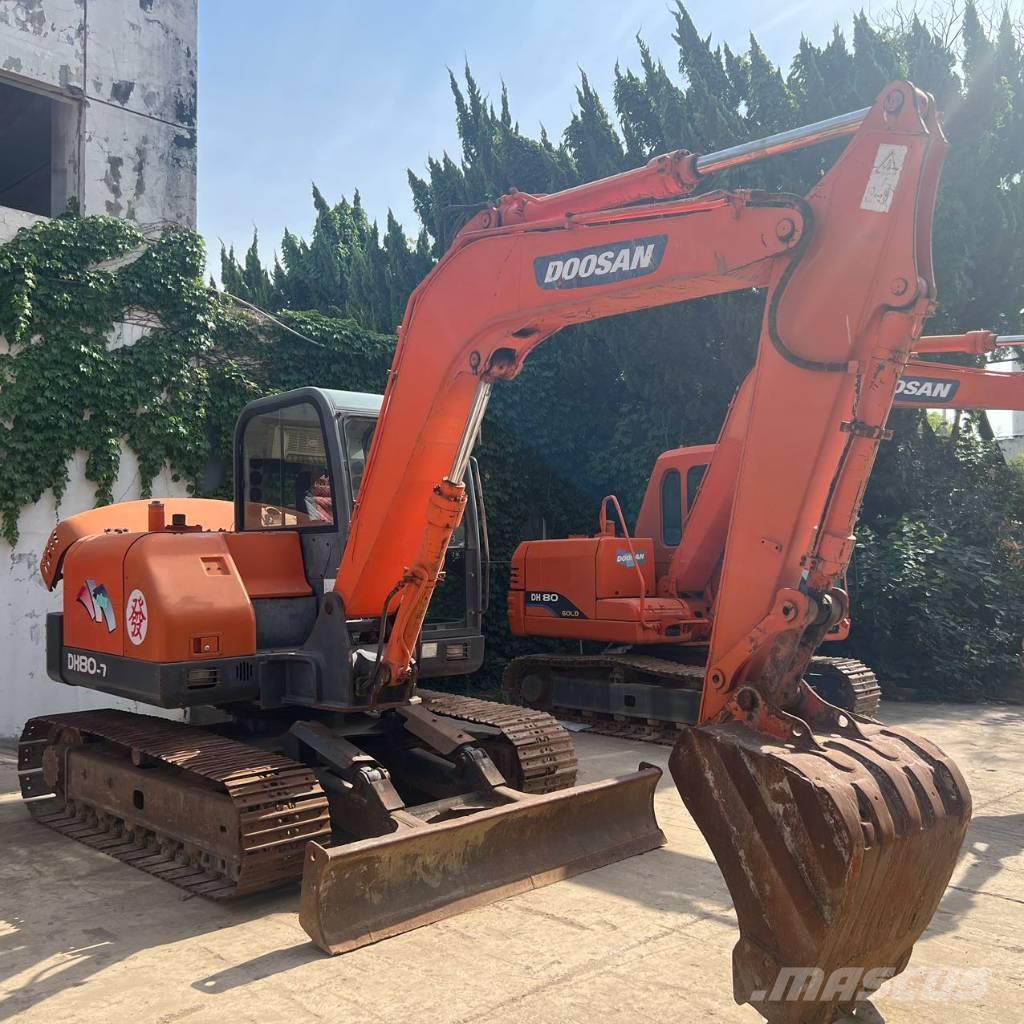 Doosan 80 Excavadoras sobre orugas