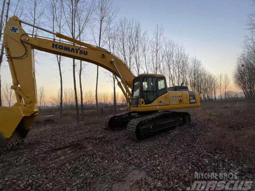 Komatsu 300 Excavadoras sobre orugas