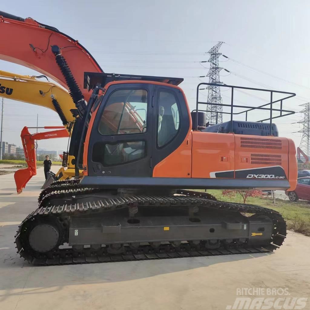 Doosan DX 300 Excavadoras sobre orugas