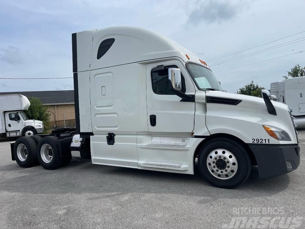 Freightliner Cascadia 126 Camiones tractor