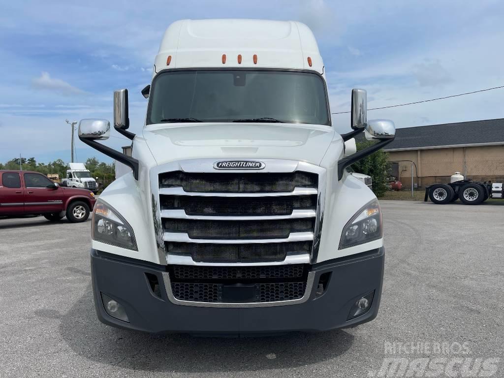 Freightliner Cascadia 126 Camiones tractor