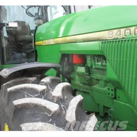 John Deere 8400 Tractores