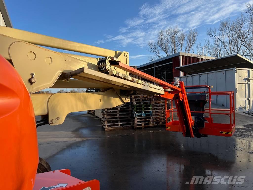 JLG 510 AJ Plataformas con brazo de elevación manual