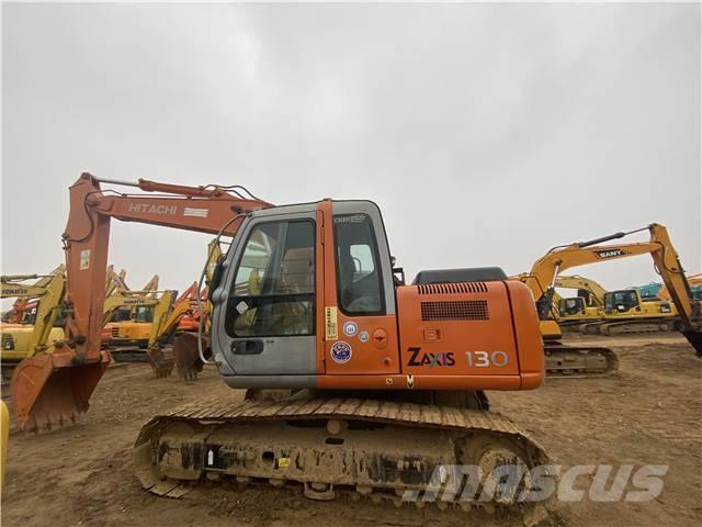 Hitachi ZX130 Excavadoras sobre orugas