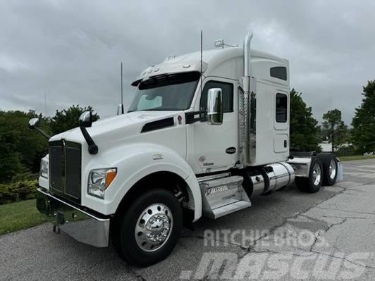 Kenworth T 880S Camiones tractor