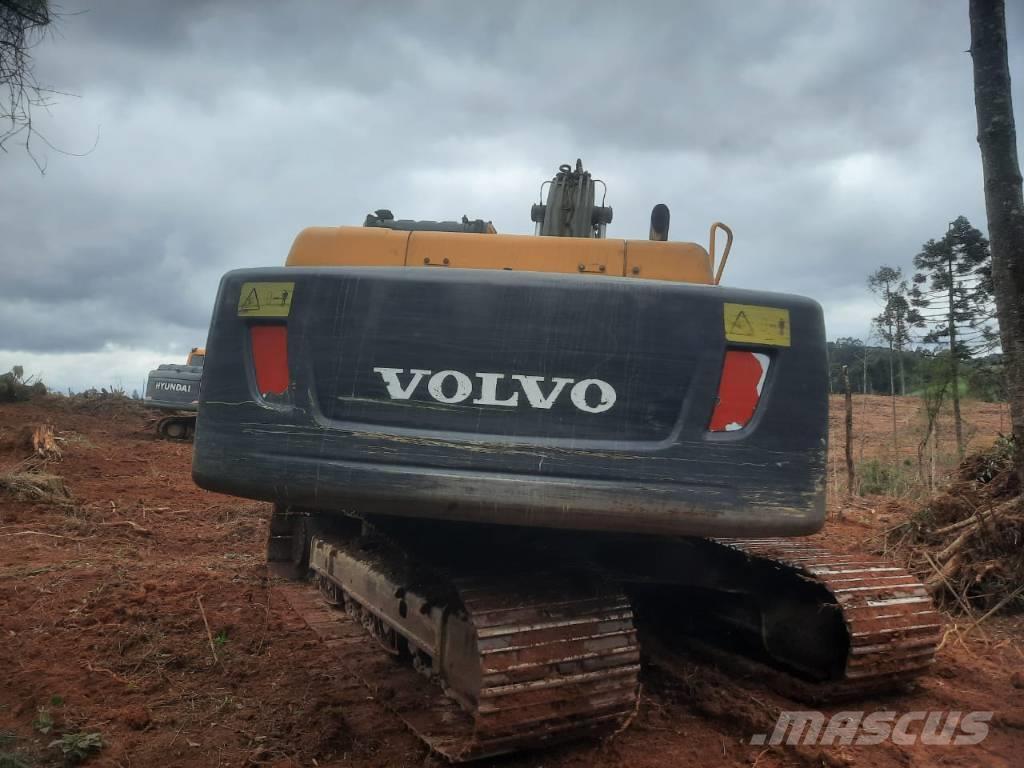 Volvo EC210B Excavadoras sobre orugas