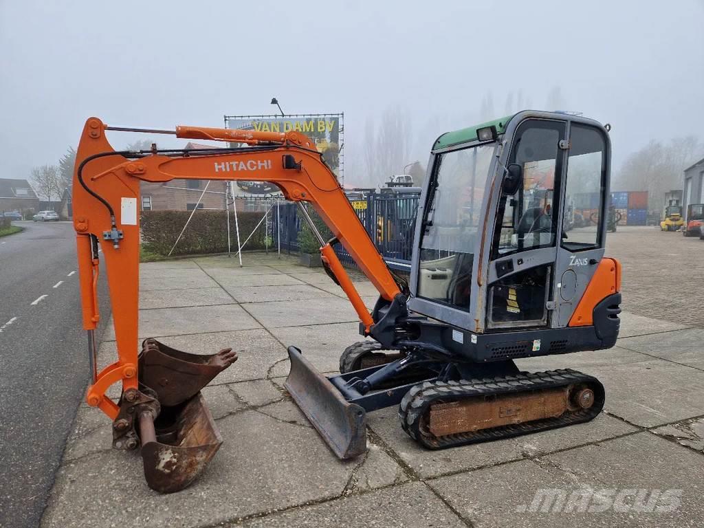 Hitachi ZX25 Miniexcavadoras