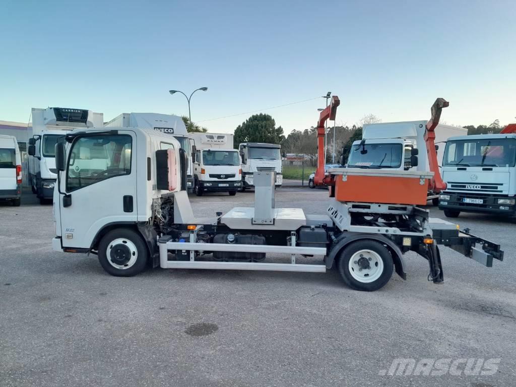 Isuzu M55 Camiones portacontenedores