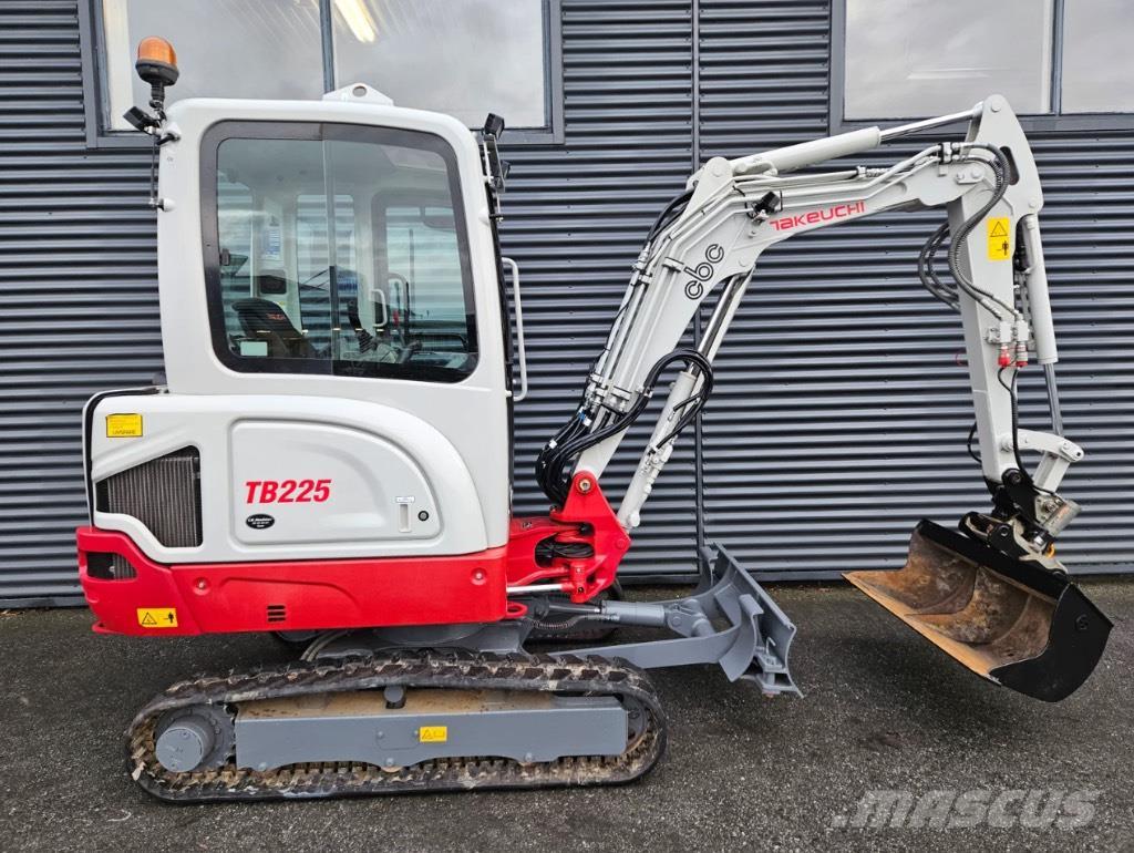 Takeuchi TB 225 Miniexcavadoras