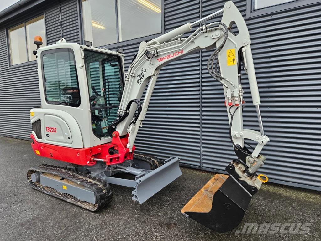 Takeuchi TB 225 Miniexcavadoras