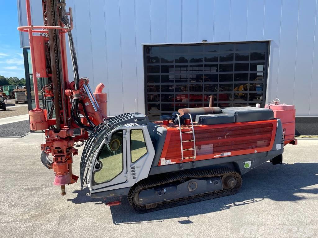 Sandvik DI 600 Perforadora de superficie