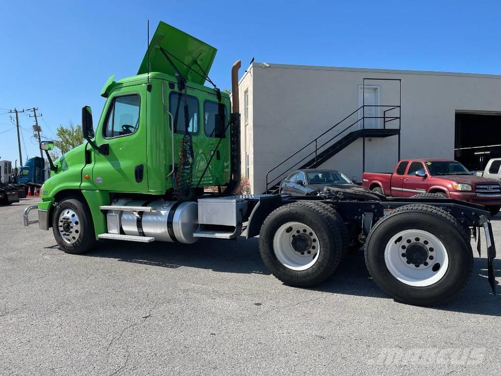 Freightliner Cascadia 125 Camiones tractor