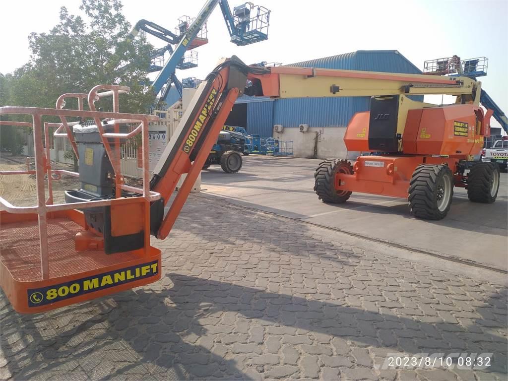 JLG 800AJ Plataformas con brazo de elevación manual