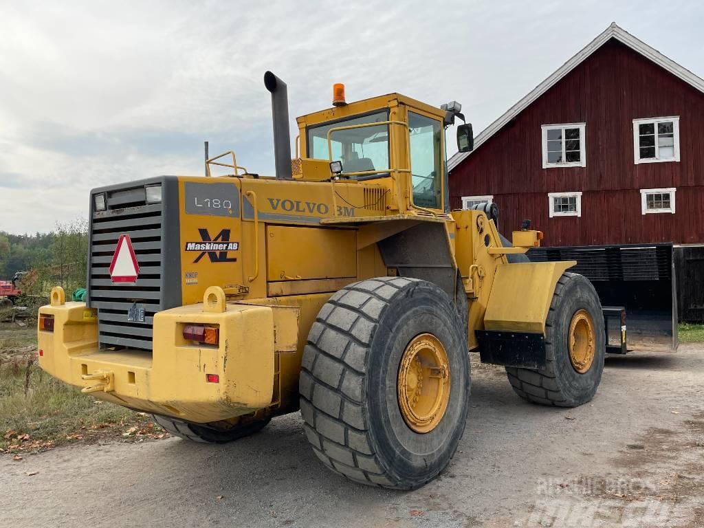 Volvo L 180 Cargadoras sobre ruedas