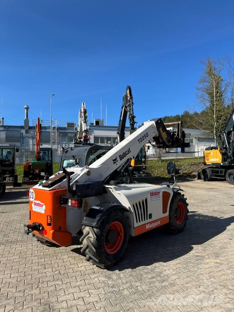 Bobcat T 2250 Carretillas telescópicas