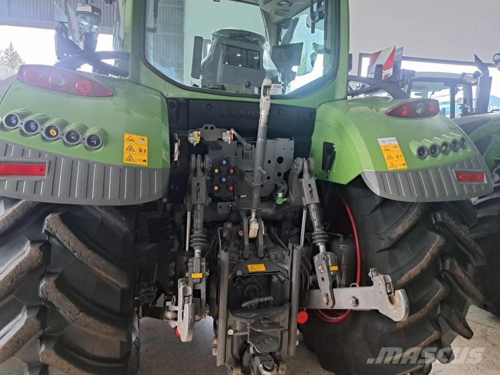 Fendt 716 Vario Tractores